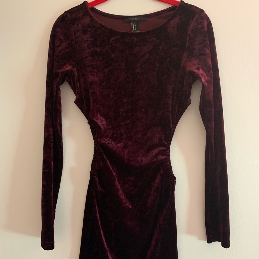 Maroon long sleeve velvet dress